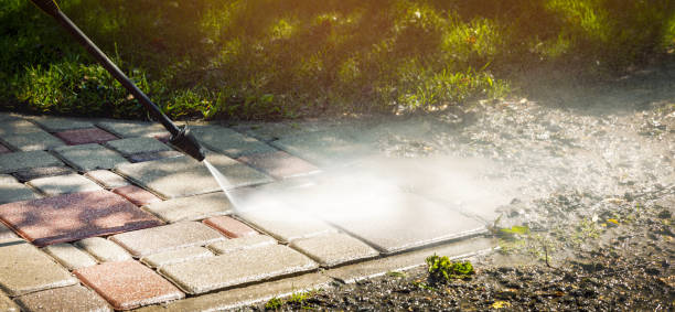 Best Roof Washing  in George West, TX